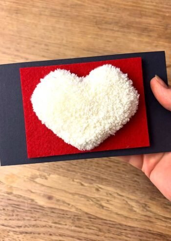 Balta taftinta širdelė UMPAPA dovanų kuponui